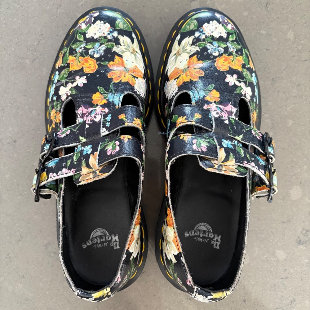 Dr. Martens Darcy Mary Jane Shoes Dark Floral 8065 Black Double Strap
Chunky 6 - Picture 6 of 12
